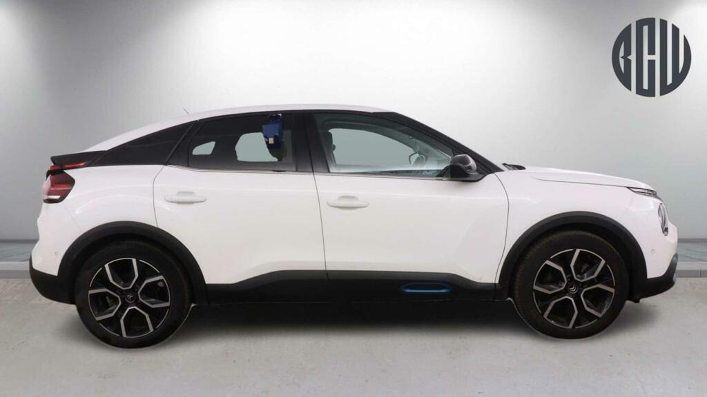 Citroen e-C4 Shine Plus White #5