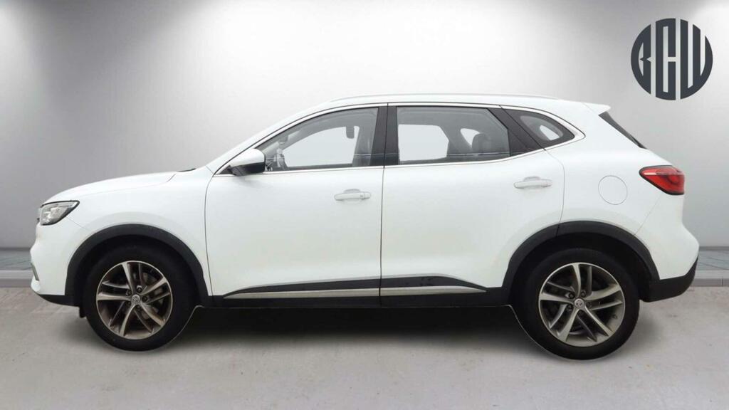 MG HS Exclusive White #6