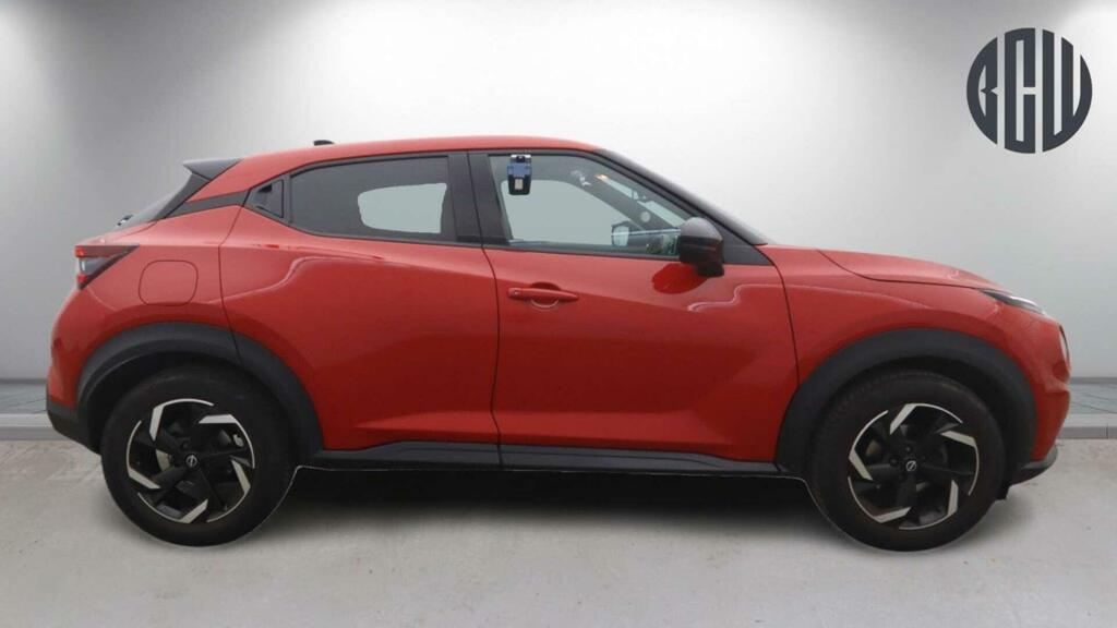 Nissan Juke N-connecta Red #5