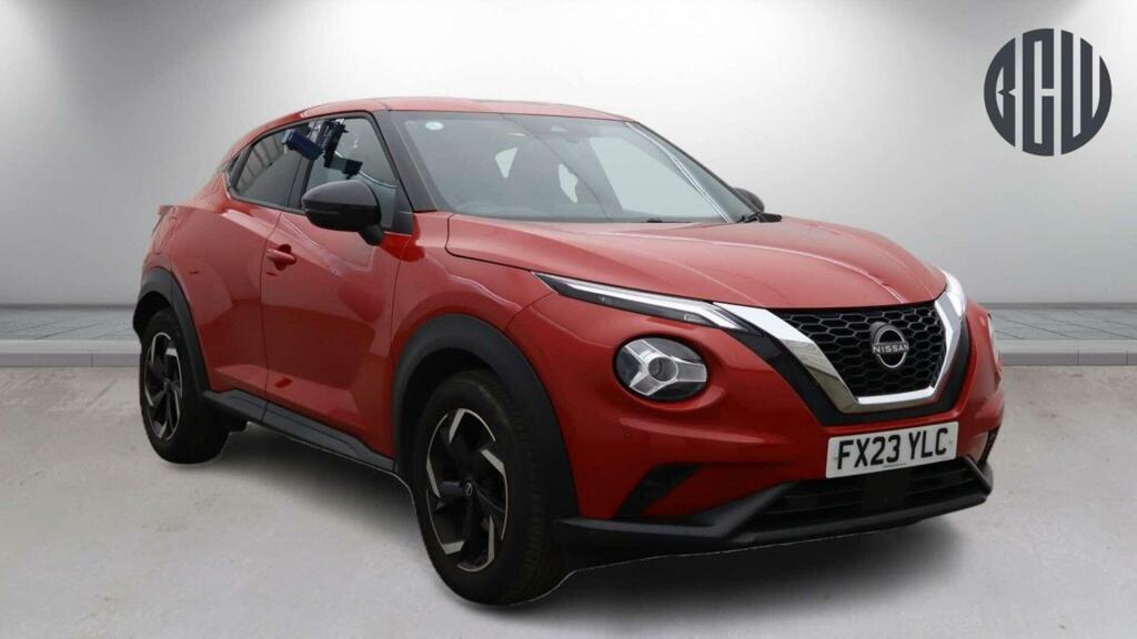 Nissan Juke N-connecta Red