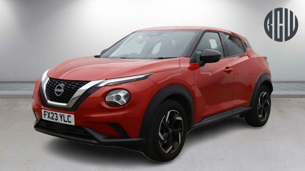Nissan Juke N-connecta Red #2