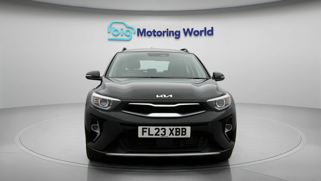 Kia Stonic 2 FL23XBB Black #2