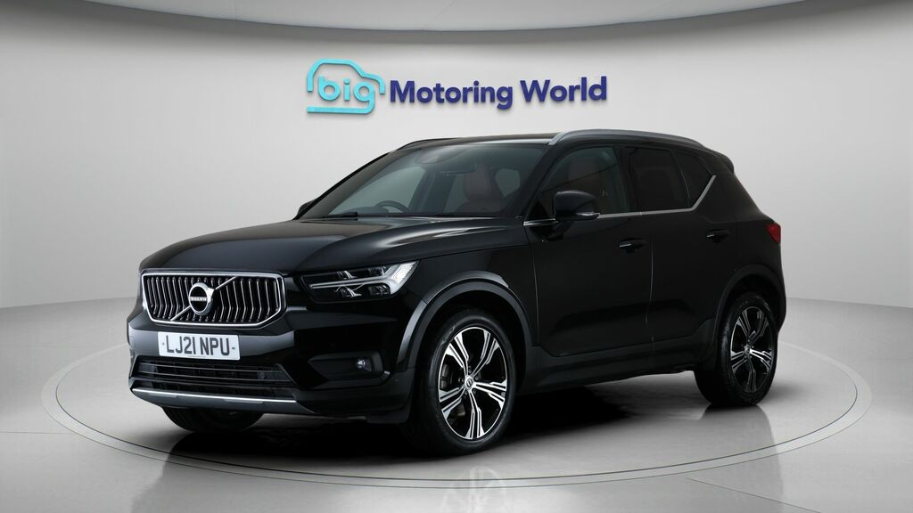 Volvo XC40 Inscription Pro LJ21NPU Black #3