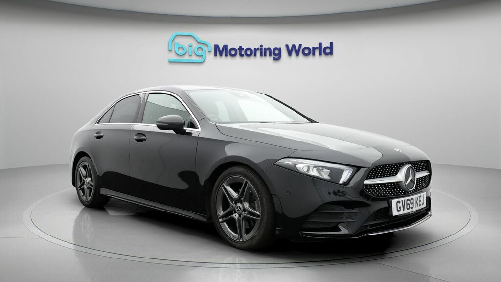 Mercedes-Benz A Class Amg Line GV69KEJ Black