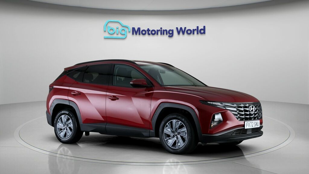 Hyundai Tucson Se Connect FV72SMU Red