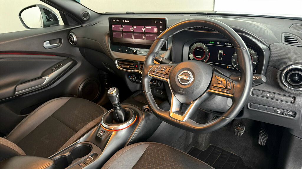 Nissan Juke N-connecta DP24FFT Black