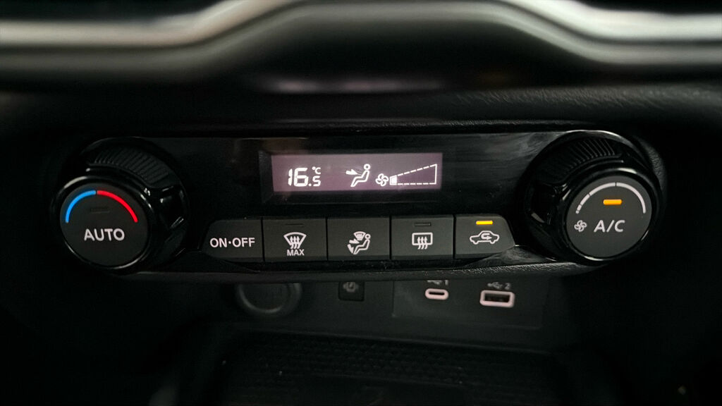 Nissan Juke N-connecta DP24FFT Black #3