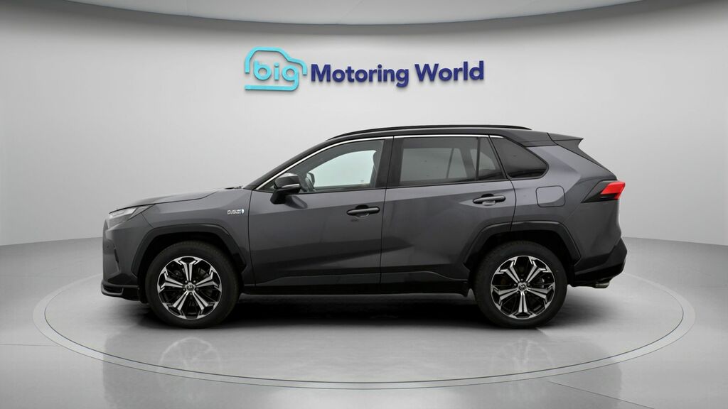 Toyota Rav 4 Dynamic Black #4