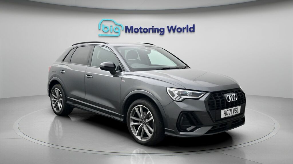 Audi Q3 Black Edition Grey