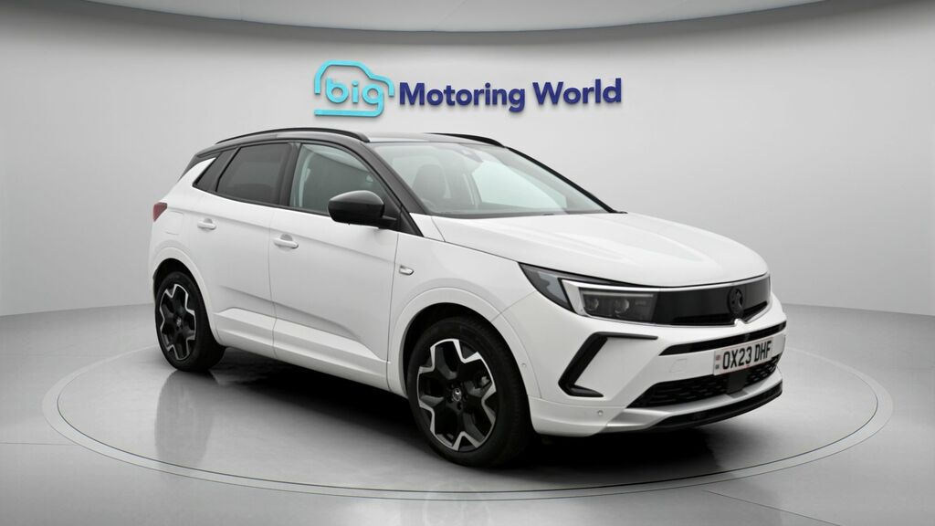 Vauxhall Grandland Ultimate White