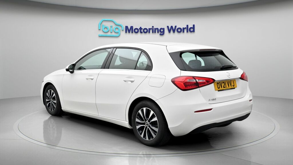 Mercedes-Benz A Class Se OV21VVJ White #5