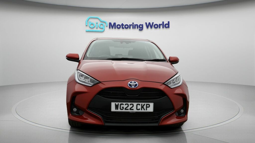 Toyota Yaris Design WG22CKP Red #2