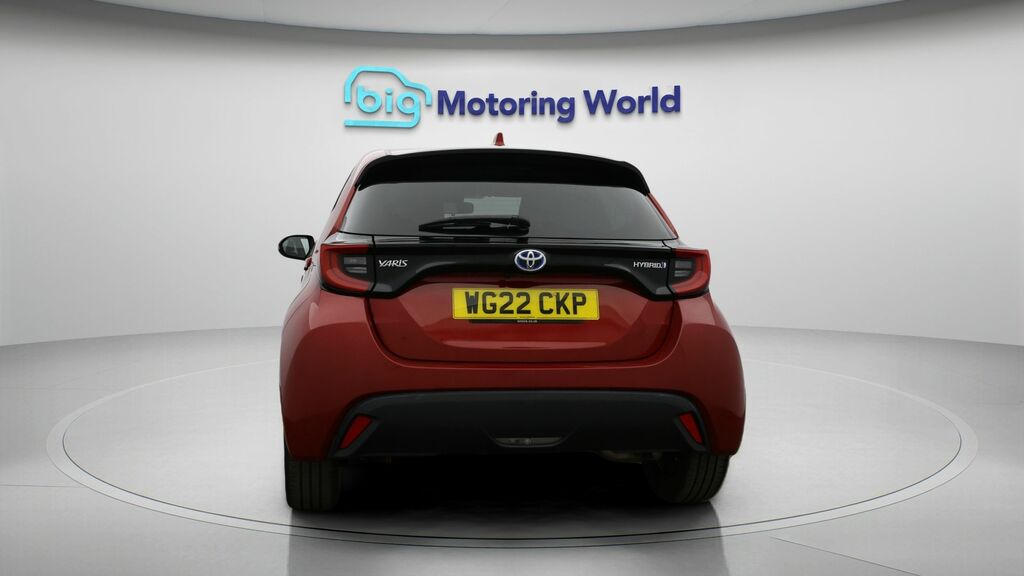 Toyota Yaris Design WG22CKP Red #6