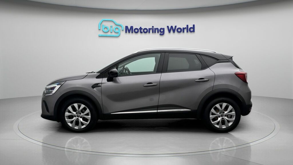 Renault Captur Iconic Black #4