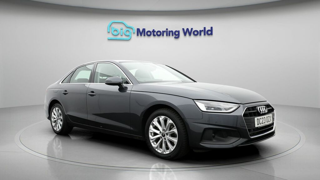 Audi A4 Technik Grey
