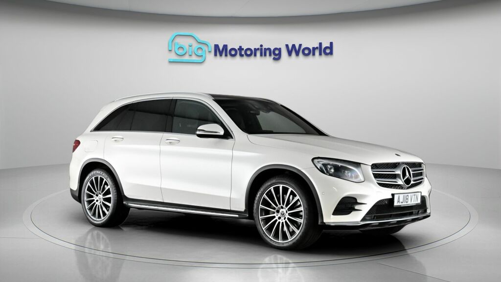 Mercedes-Benz GLC Class Amg Line AJ18VTN White
