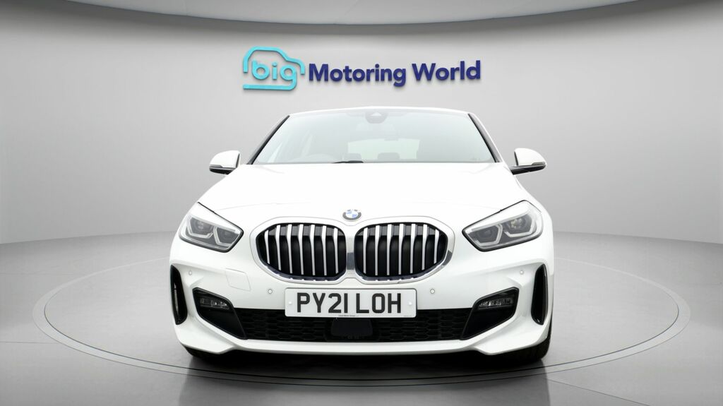 BMW 1 Series M Sport PY21LOH White #2