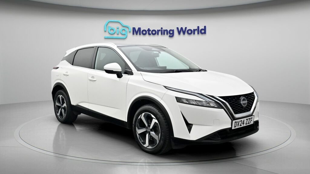 Nissan Qashqai N-connecta White