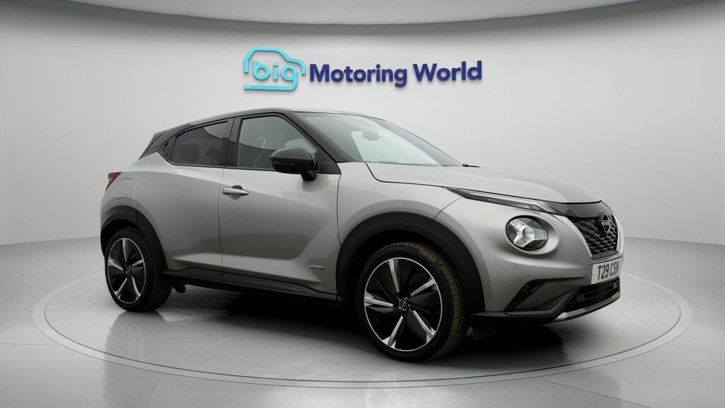 Nissan Juke Tekna Silver