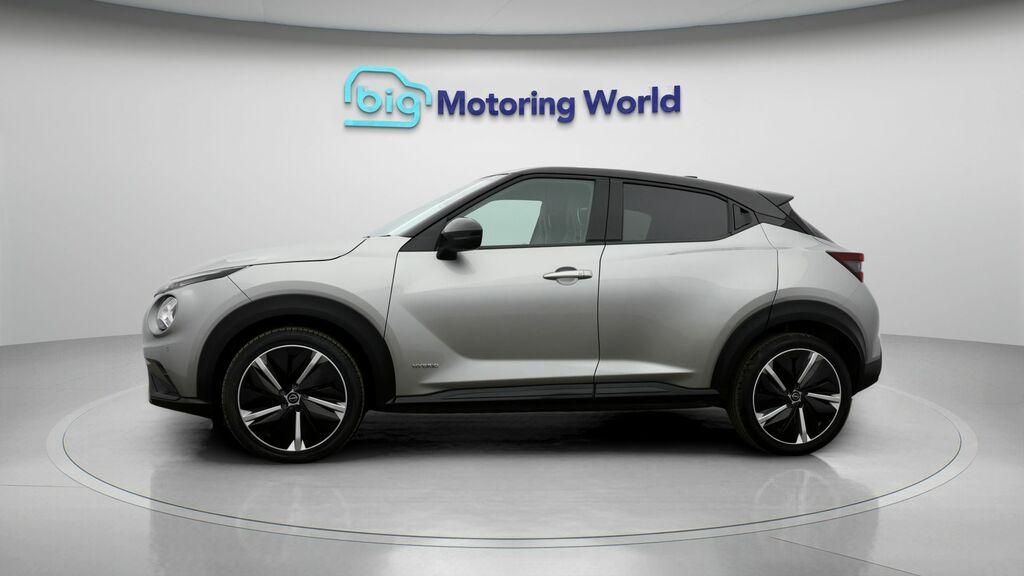 Nissan Juke Tekna Silver #4