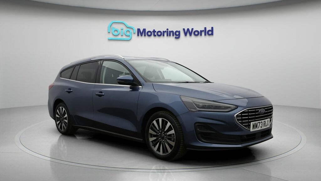 Ford Focus Titanium X Blue