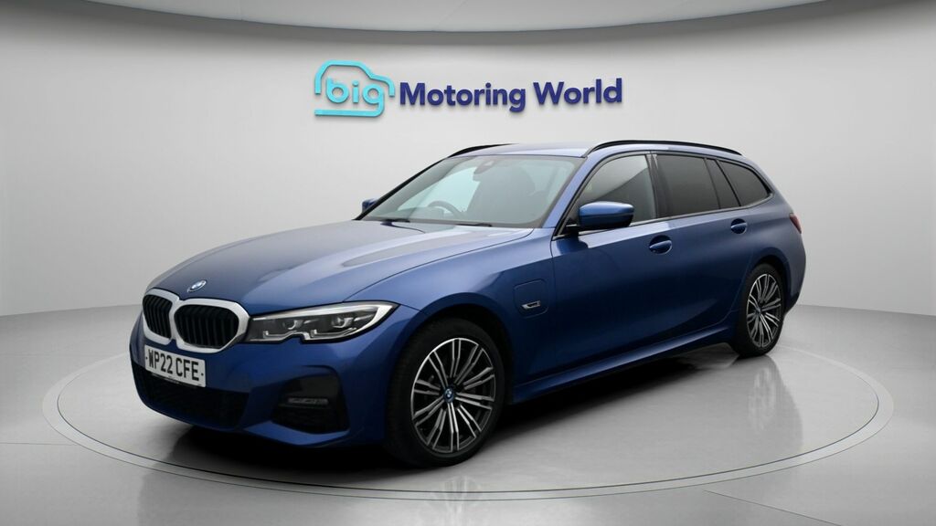 BMW 3 Series M Sport WP22CFE Blue #3