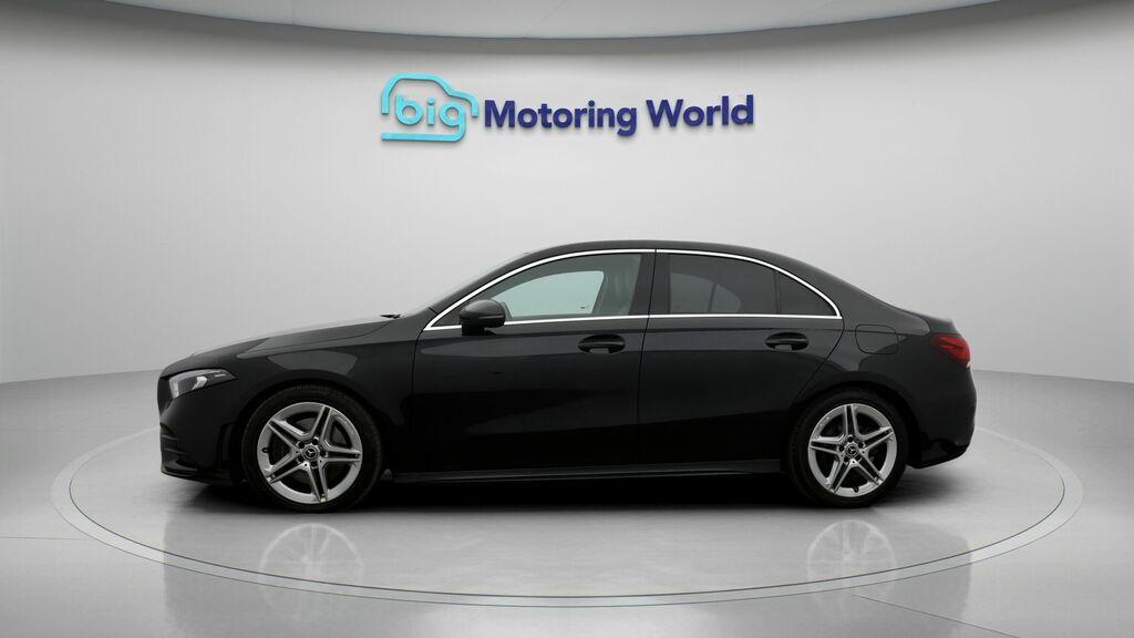 Mercedes-Benz A Class Amg Line BU21XSJ Black #4