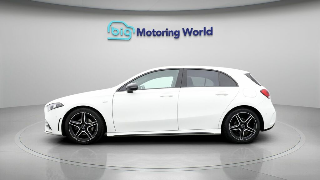Mercedes-Benz A Class Amg Line Edition WM22EYL White #4