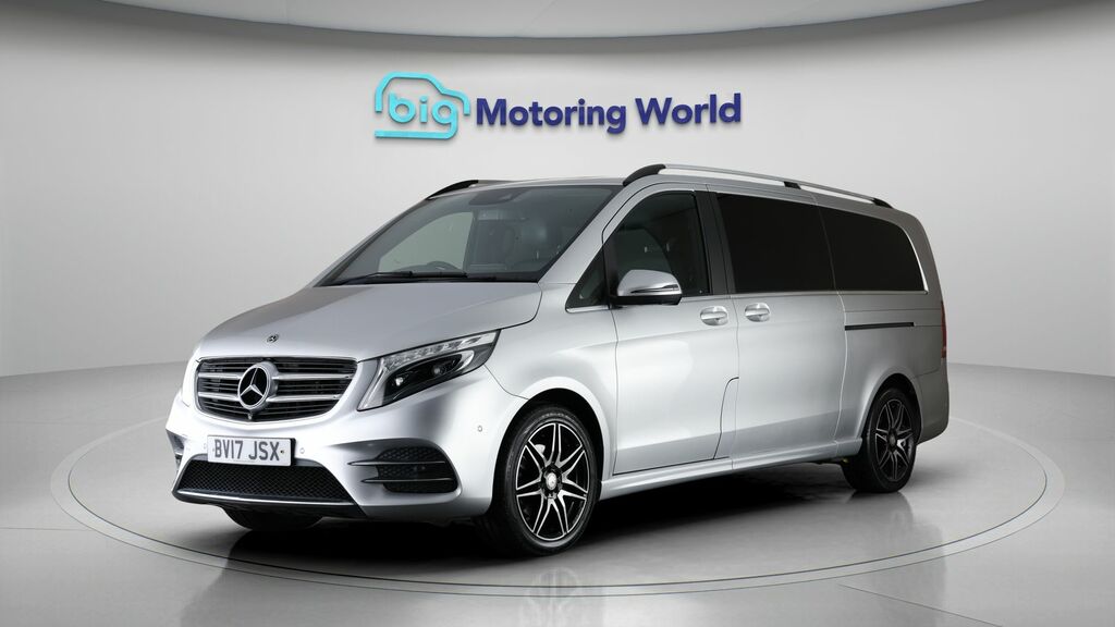 Mercedes-Benz V Class Amg Line Silver #3