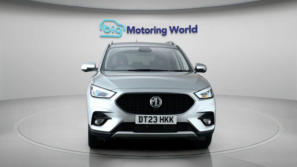 MG ZS Exclusive Silver #2