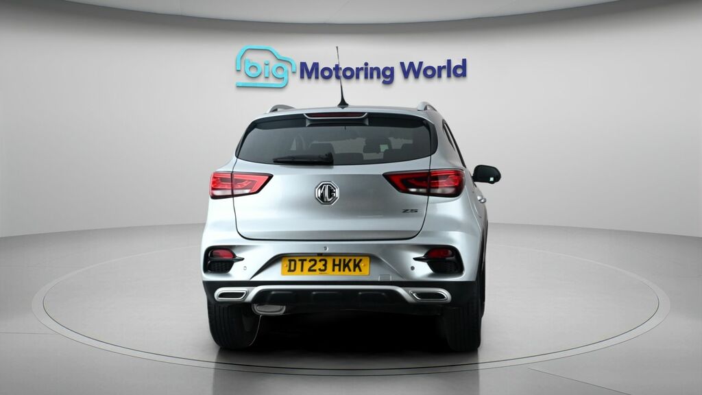 MG ZS Exclusive Silver #6