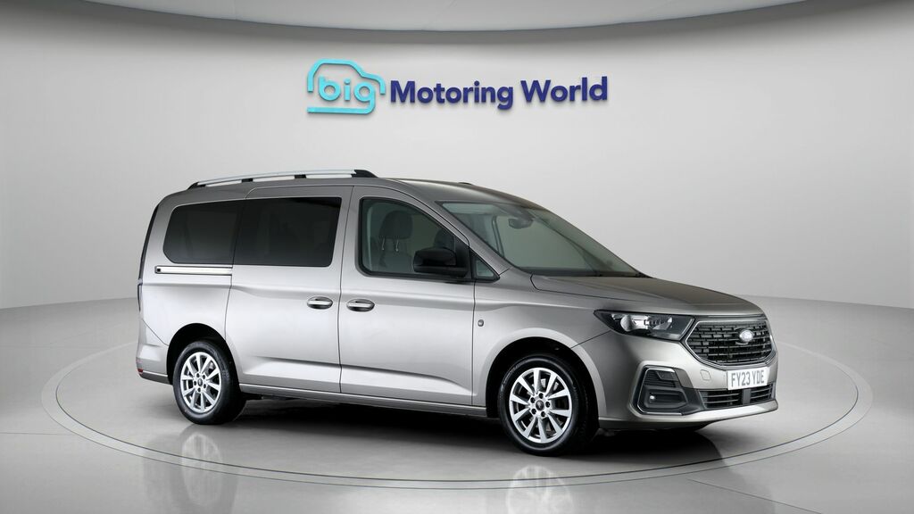 Ford Grand Tourneo Connect Titanium Silver