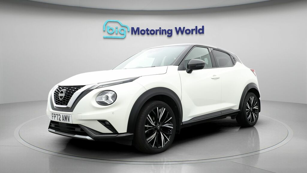 Nissan Juke Tekna FP72AMV White #3