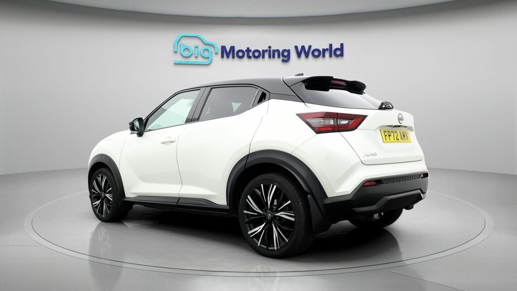 Nissan Juke Tekna FP72AMV White #5