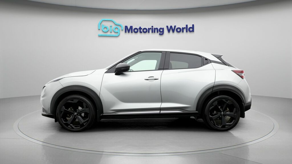 Nissan Juke Tekna Silver #4