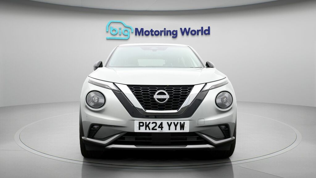 Nissan Juke Tekna Silver #2