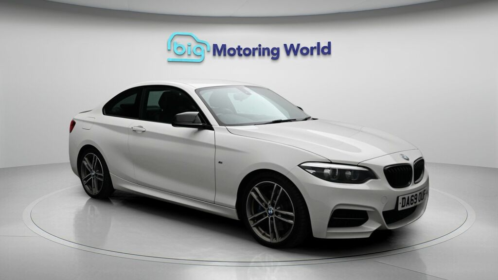 BMW 2 Series Auto White