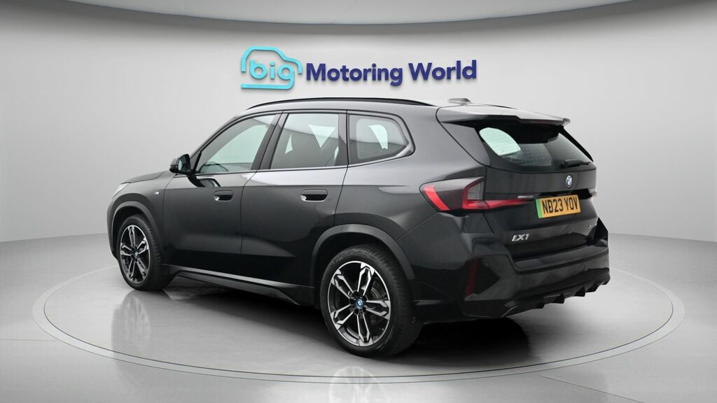 BMW iX1 M Sport Black #5