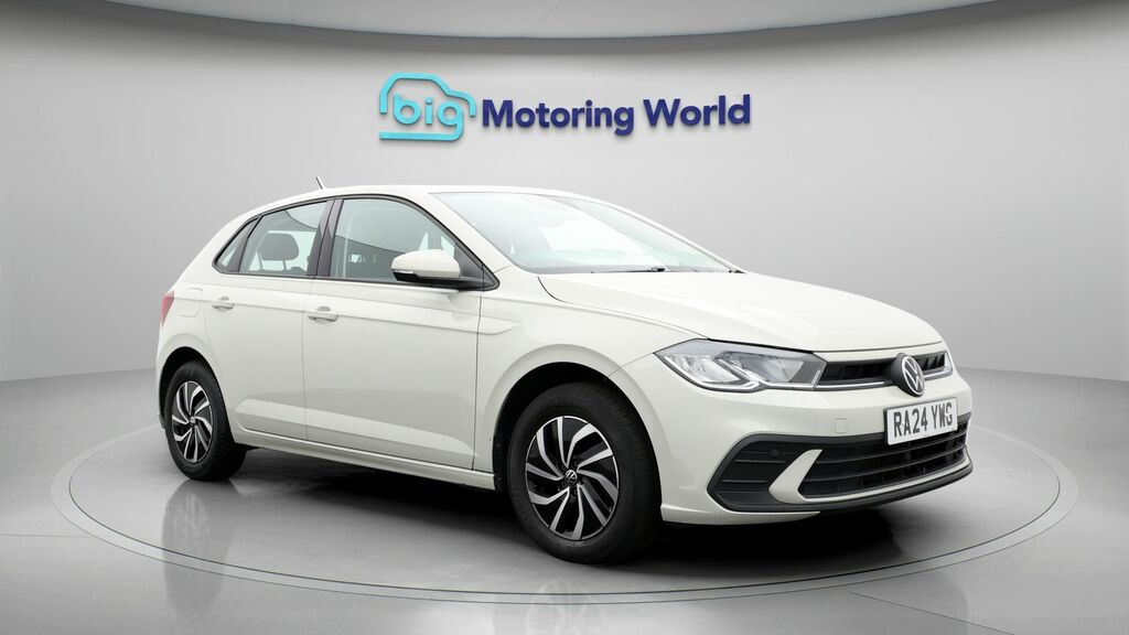 Volkswagen Polo Life Grey