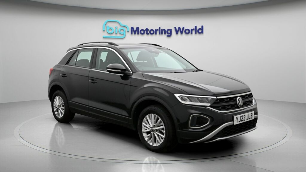 Volkswagen T-Roc Life Black