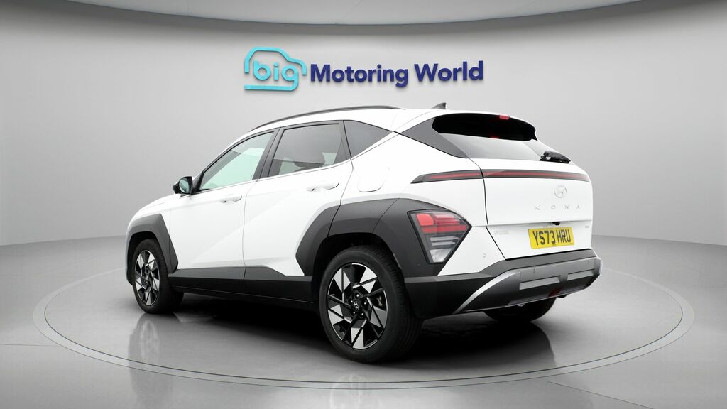 Hyundai Kona Ultimate White #5