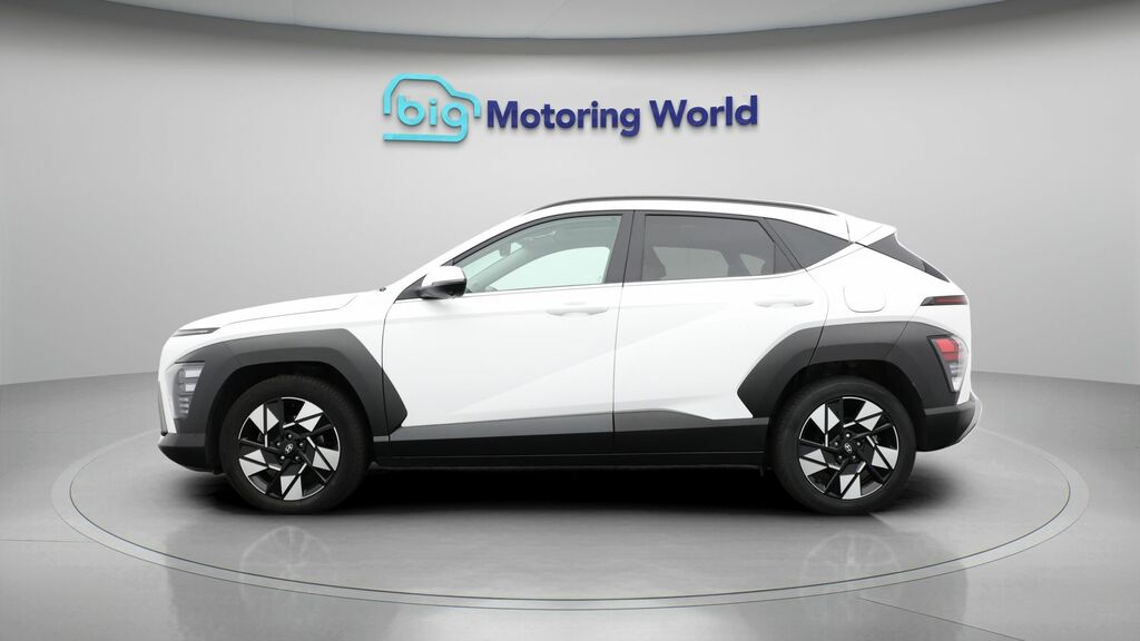 Hyundai Kona Ultimate White #4