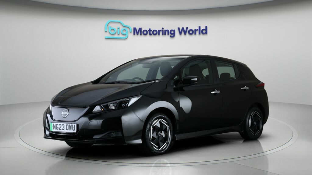 Nissan Leaf Acenta Black #3