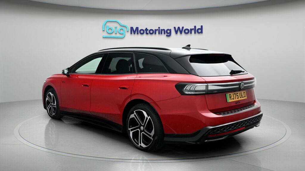 Volkswagen ID.7 Plus Red #5