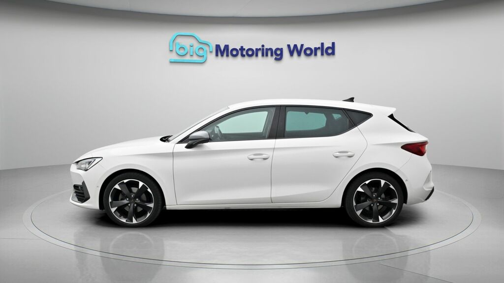Cupra Leon V1 White #4