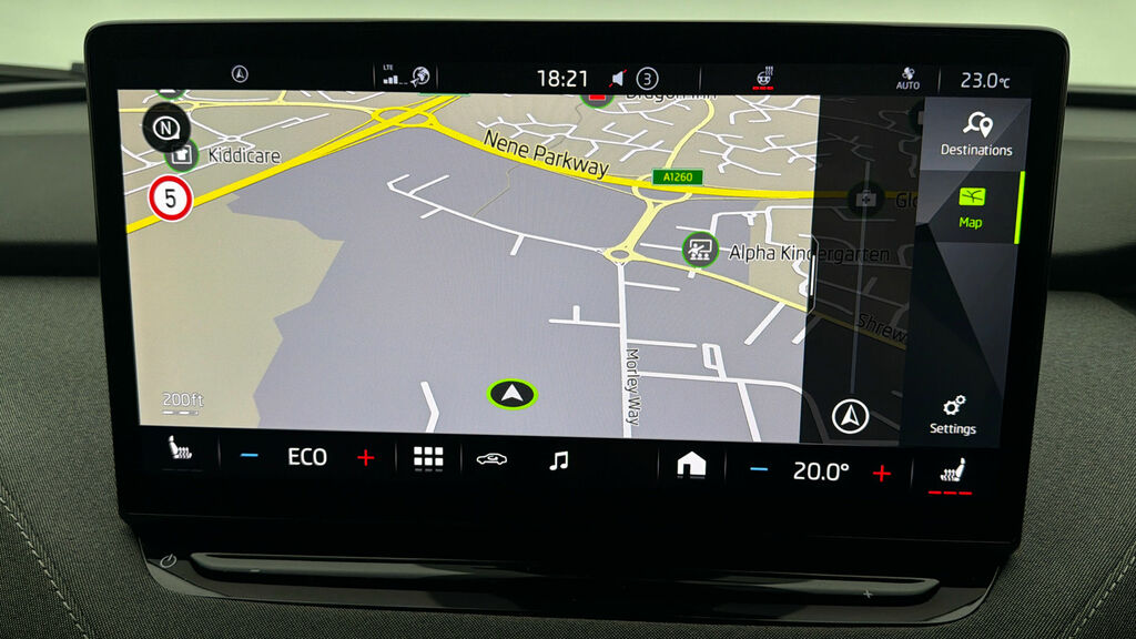Skoda ENYAQ 60 White #2