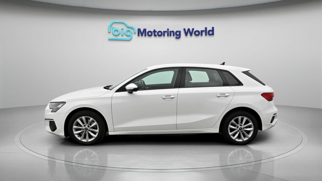 Audi A3 Technik HG70KJO White #4