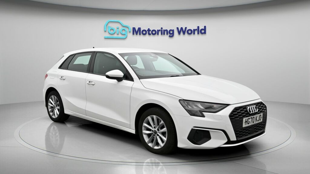 Audi A3 Technik White