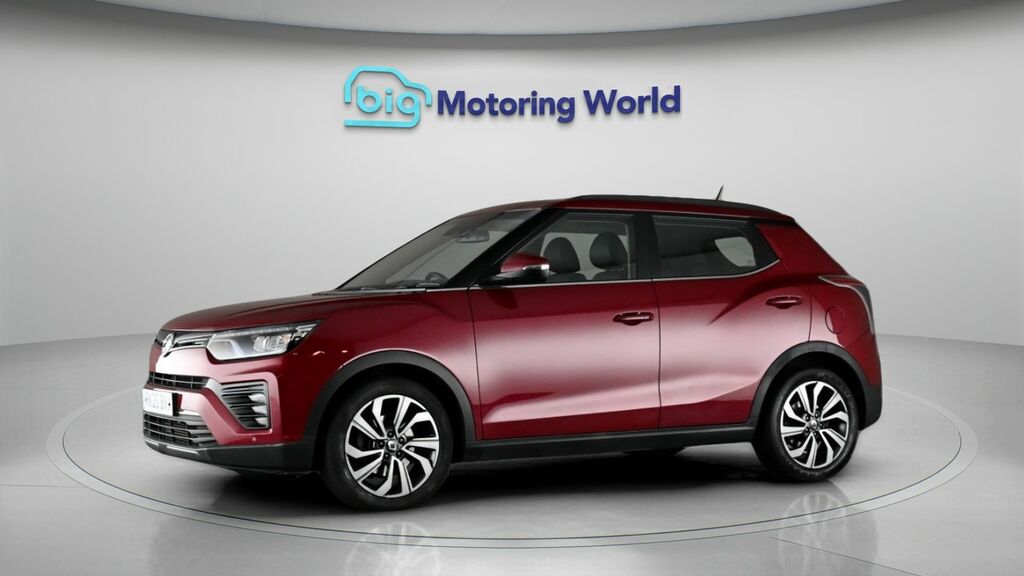 SsangYong Tivoli Ultimate Red #4