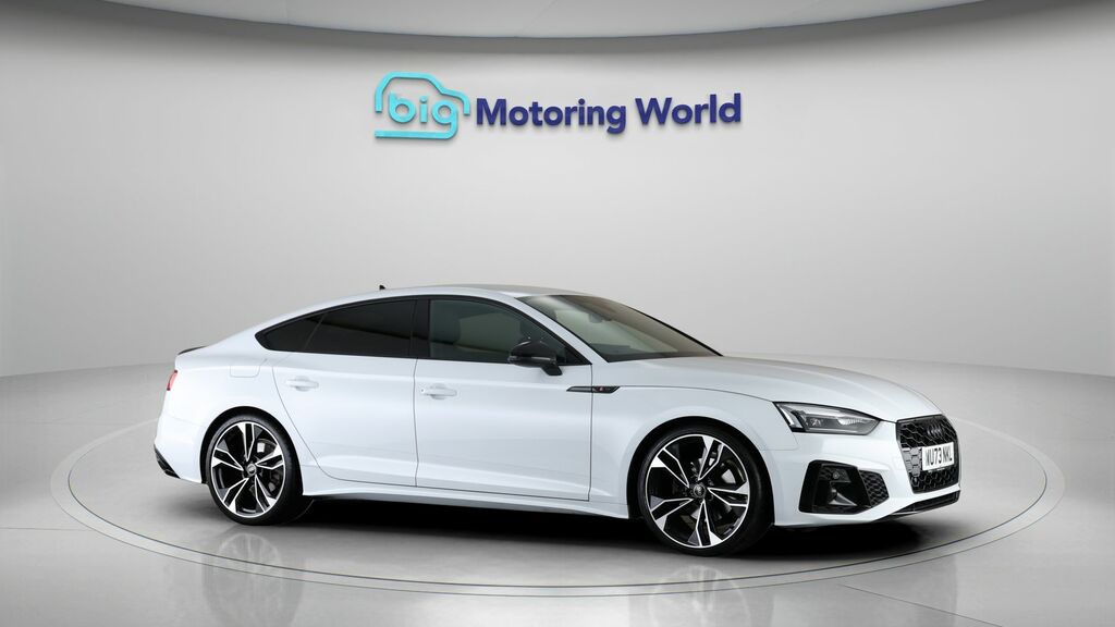 Audi A5 Black Edition White